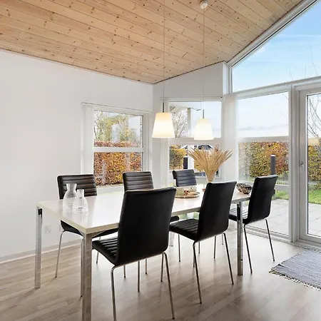 펜션 3 Bedroom Pet Friendly In Juelsminde